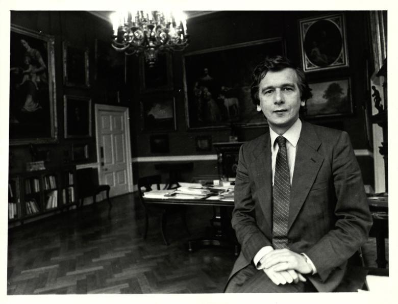 A black and white photo of Homan Potterton