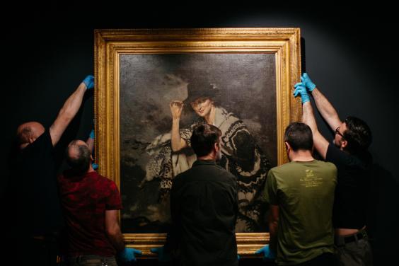 Hanging of the Margaret Clarke exhibition. © National Gallery of Ireland.